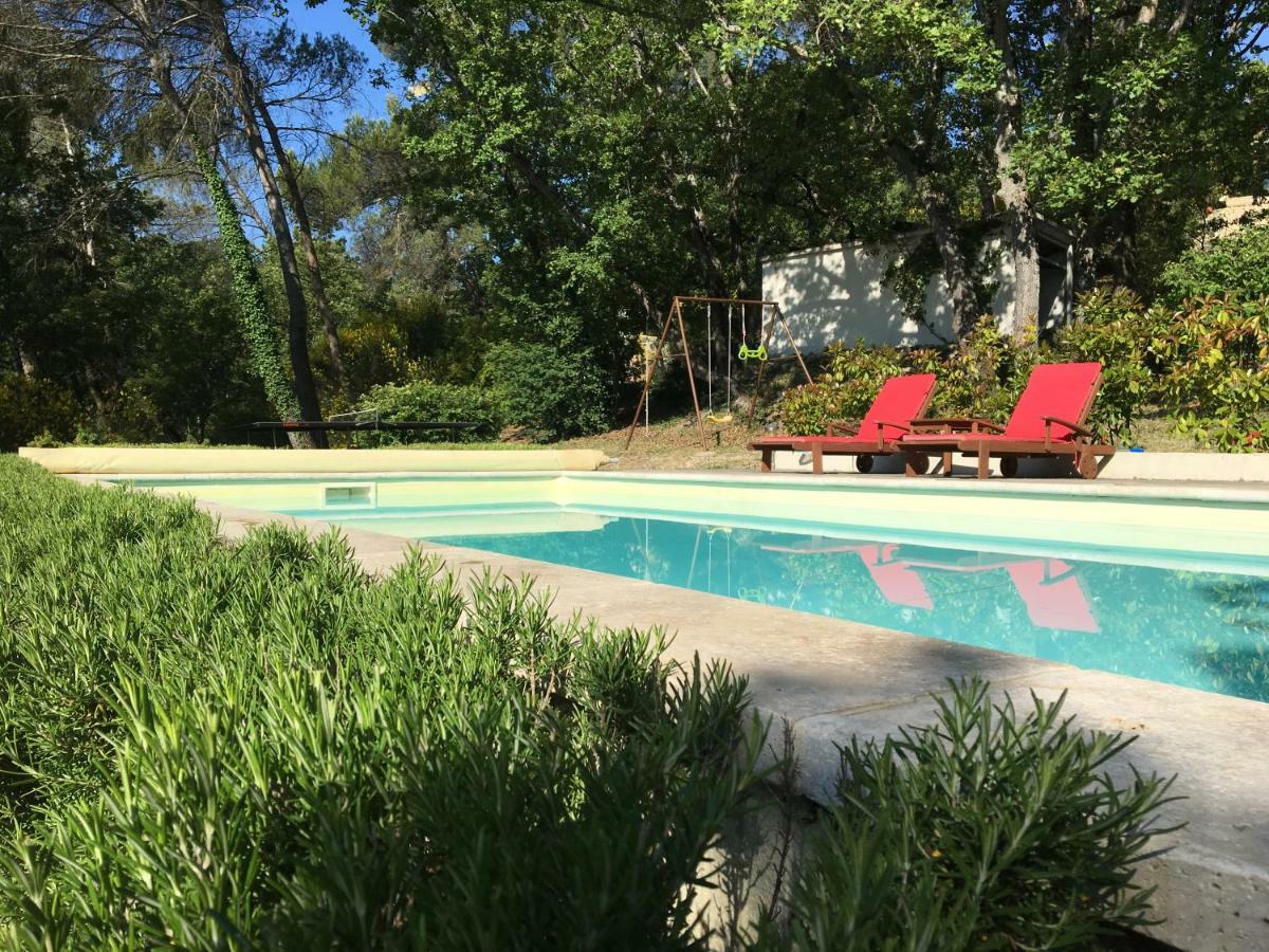 Pierrevert Villa De Carbonelle מראה חיצוני תמונה